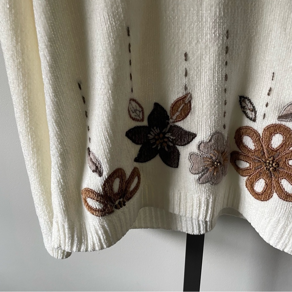 Vintage Alfred Dunner Floral Embroidered Chenille Sweater Polo Collar Grandma - Picture 5 of 8
